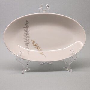 9.25" x 5.5" Hutschenreuther Relish Plate - Pattern 8895 - Gold & Silver Sprigs